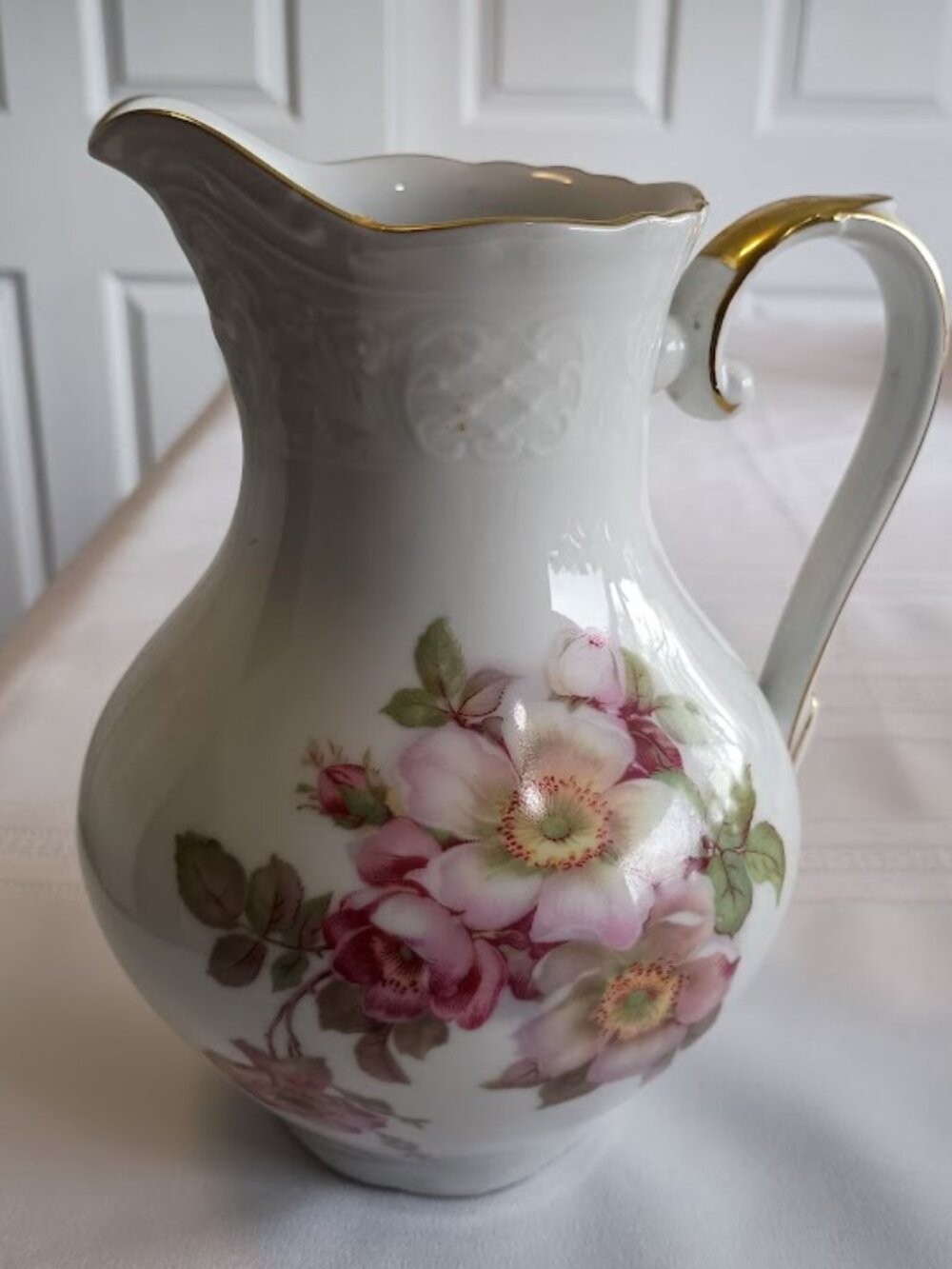 Barvaria Schumann Arzberg Germany Pitcher with Roses and Gold Trim